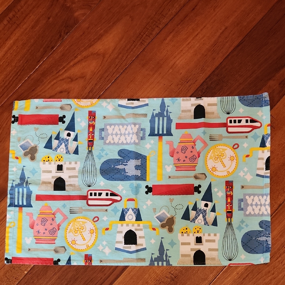 Disney Mousewares kitchen towel